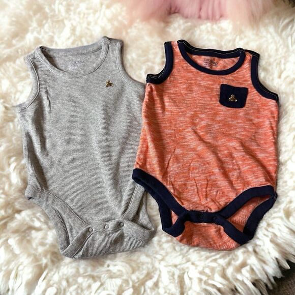 Baby GAP Boy’s Onesies (6-12 Months) - Picture 1 of 7